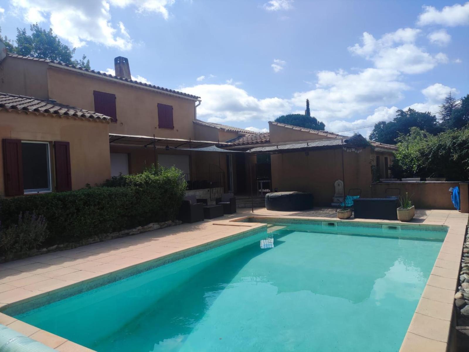 Apartamento Studio 25M2 Avec Piscine Et Spa, Proche Iter Et Cadarache Valensole Exterior foto